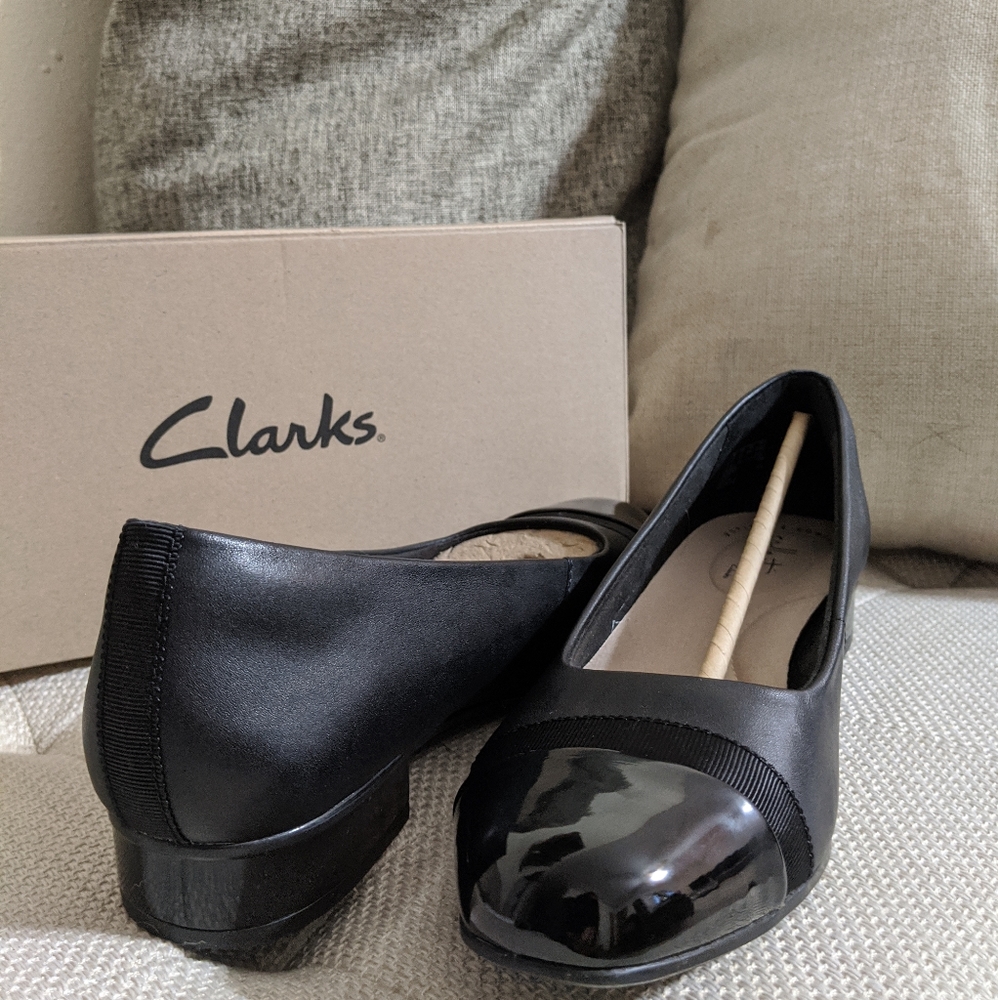 NWT/NIB Clarks Black Juliet Monte flats w/ 1" heel